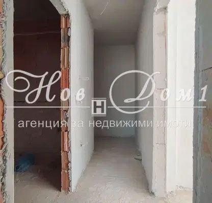 Снимка 5 — Двустаен апартамент в Възраждане 3 с балкон и асансьор