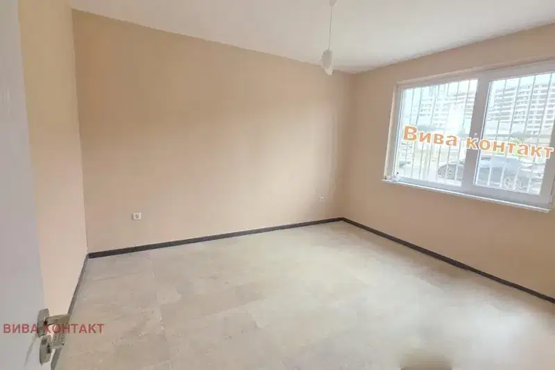 One-room apartment in Zapadna Promishlena Zona, suitable for office