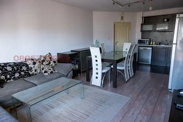Two-room apartment with large terrace in Zavod Druzhba, Varna