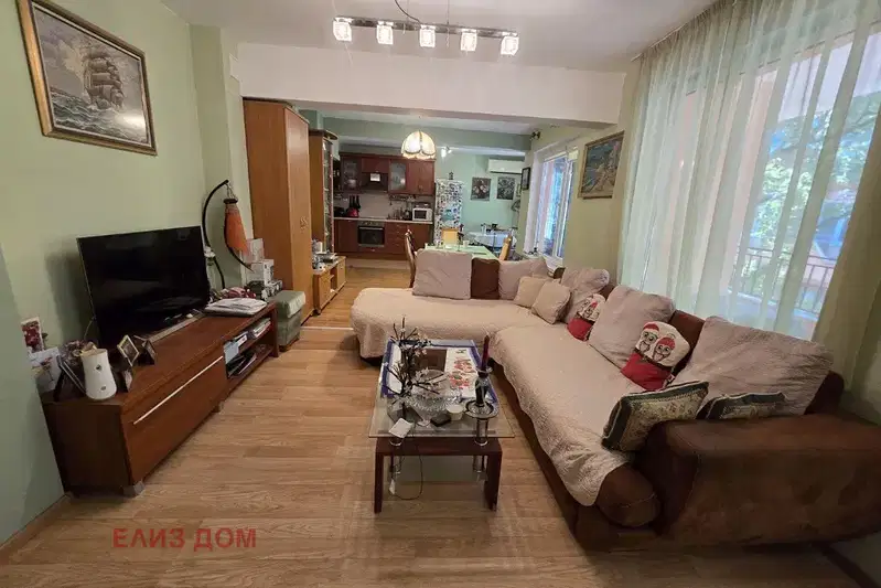 3-bedroom apartment in Varna, Zimno Kino Trakiya