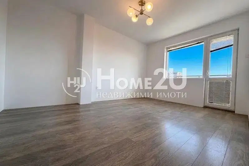 Three-room apartment with south aspect in Zimno kino Trakiya, Varna