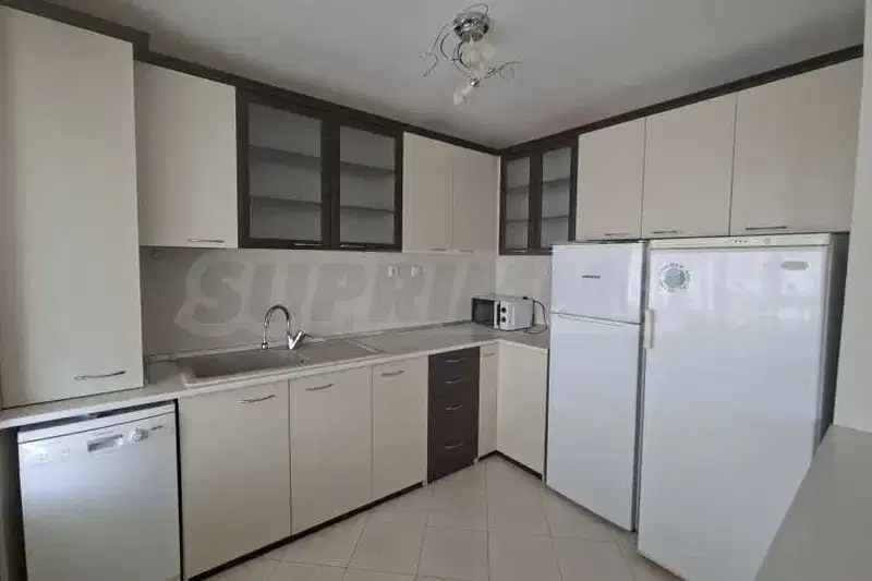 Spacious 3-room apartment with panoramic view in Zimno Kino Trakiya
