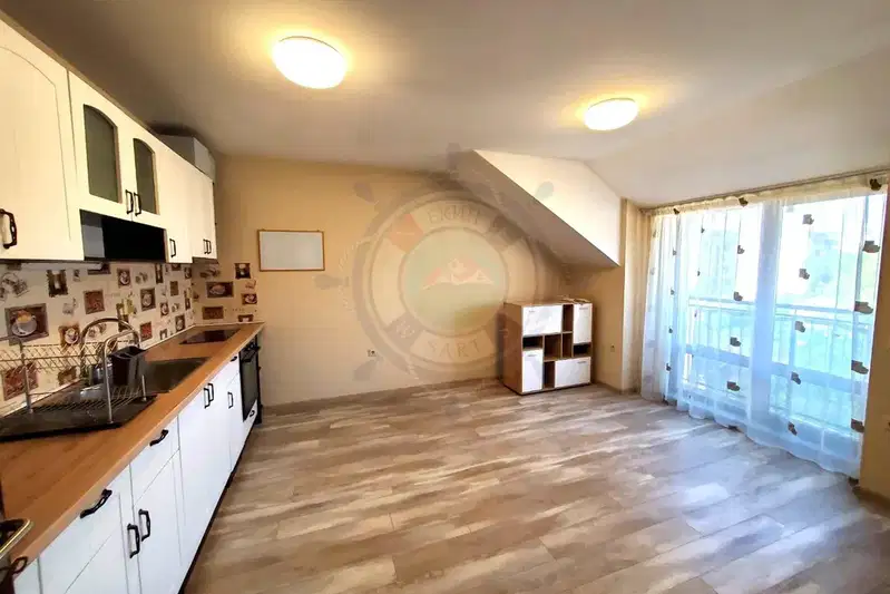 Three-room apartment with two terraces in Zimno Kino Trakiya, Varna