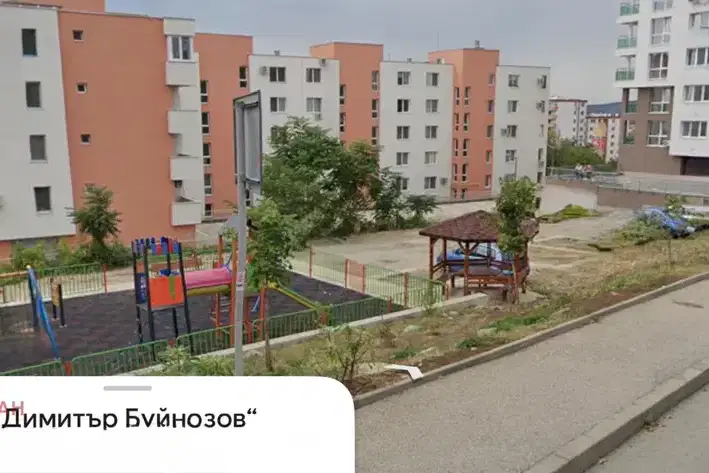 Тристаен апартамент с голяма тераса в Акация, Велико Търново