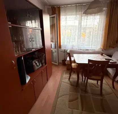 Снимка 2 — Двустаен апартамент в центъра на Велико Търново с тераса