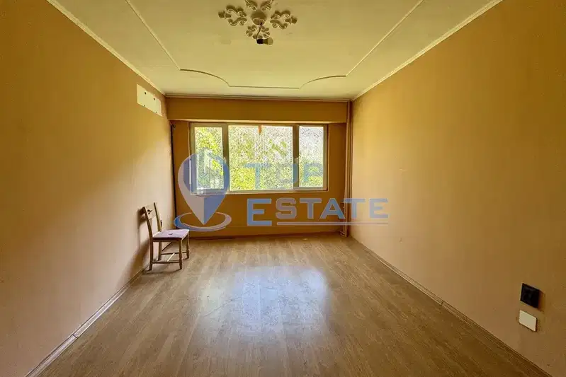3-bedroom apartment in Veliko Tyrnovo, Centyr