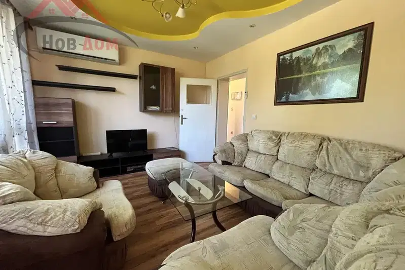 3-bedroom apartment in Veliko Tyrnovo, Centyr