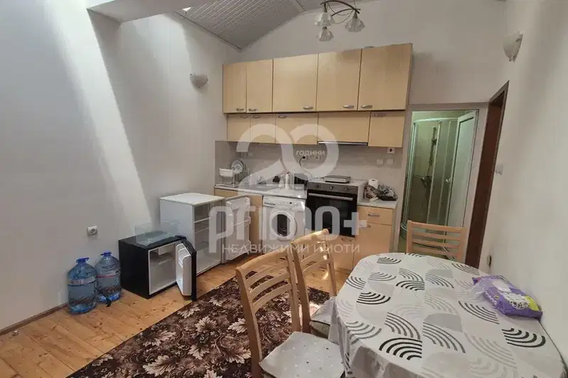 3-bedroom apartment in Veliko Tyrnovo, Centyr