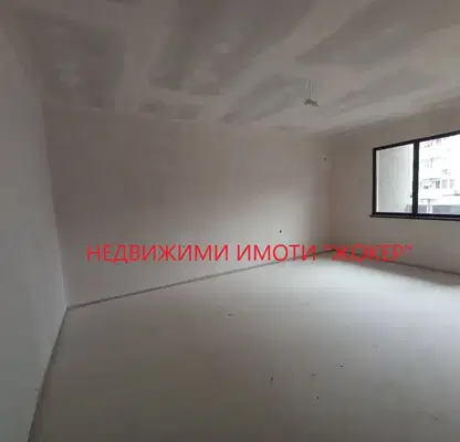 Снимка 2 — Двустаен апартамент 74 кв.м в кв. Колю Фичето, Велико Търново