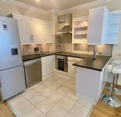Photo 2 — Three-room apartment with garage in Kolyu Ficheto district, Veliko Tarnovo