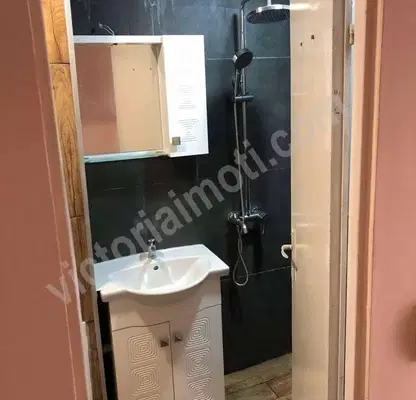 Снимка 4 — Двустаен апартамент във Велико Търново, Зона Б