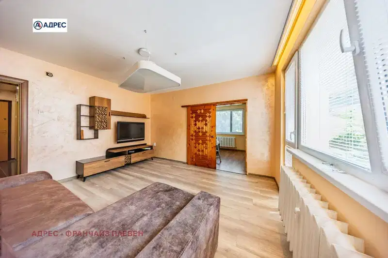 3-bedroom apartment in Vraca, Centyr