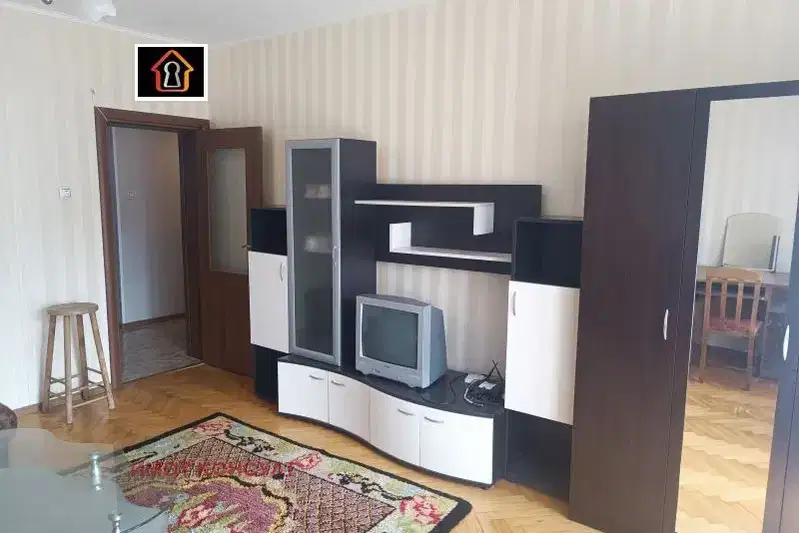 Двустаен апартамент във Враца, Център