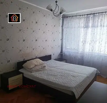 Снимка 2 — Двустаен апартамент във Враца, Център
