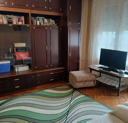 Photo 3 — 3-bedroom apartment in Vraca, Dybnika