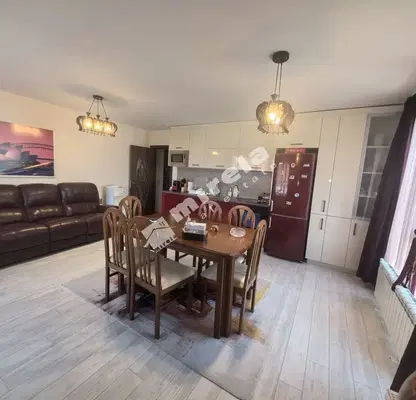 Photo 2 — 3-bedroom apartment in Yambol, Centyr