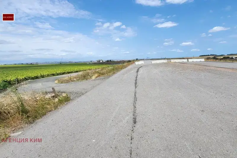 Plot in Burgas, Promishlena Zona - Sever