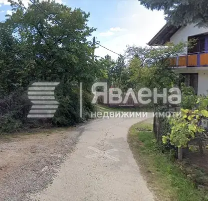 Photo 5 — Plot in Novi Iskyr