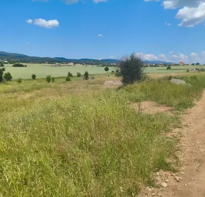 Photo 2 — Plot in Novi Iskyr