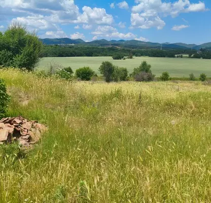 Photo 4 — Plot in Novi Iskyr