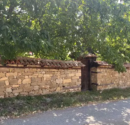 Снимка 4 — Парцел във Велико Търново, с. Арбанаси