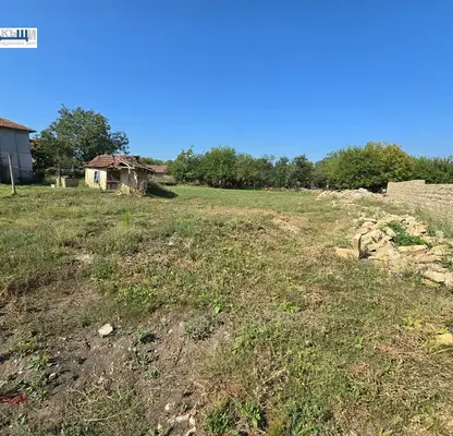 Снимка 2 — Парцел във Велико Търново, с. Балван