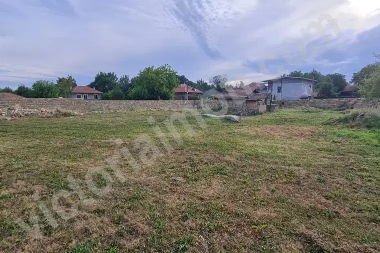 Plot in Veliko Tyrnovo, Balvan