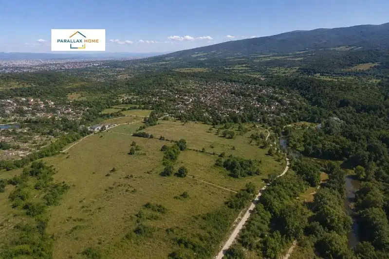 Парцел в с. Бистрица