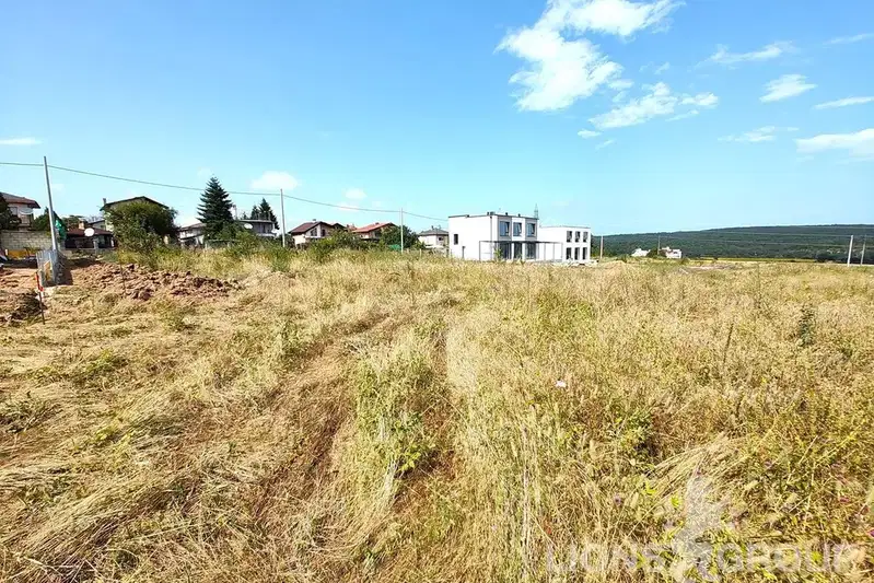 Парцел във Варна, с. Близнаци