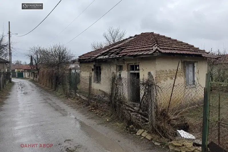 Парцел в с. Бусманци
