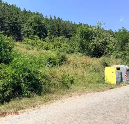 Photo 2 — Plot in Oblast Pernik, Dragichevo