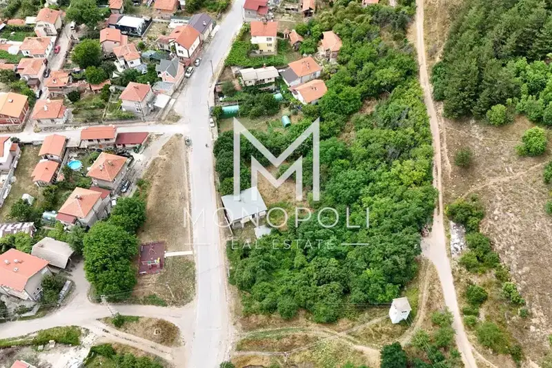 Plot in област София, Dragovishtica