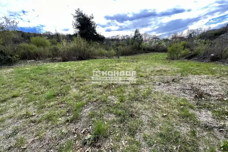 Парцел в Пловдив, с. Храбрино
