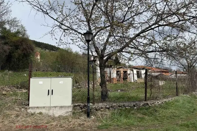 Парцел в Сливен, с. Жеравна