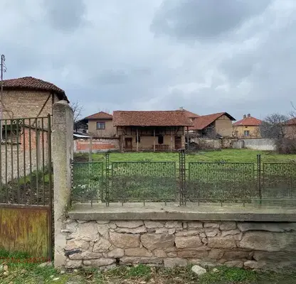 Photo 4 — Plot in Plovdiv, Karavelovo