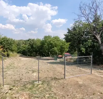 Photo 3 — Plot in Stara Zagora, Kolena