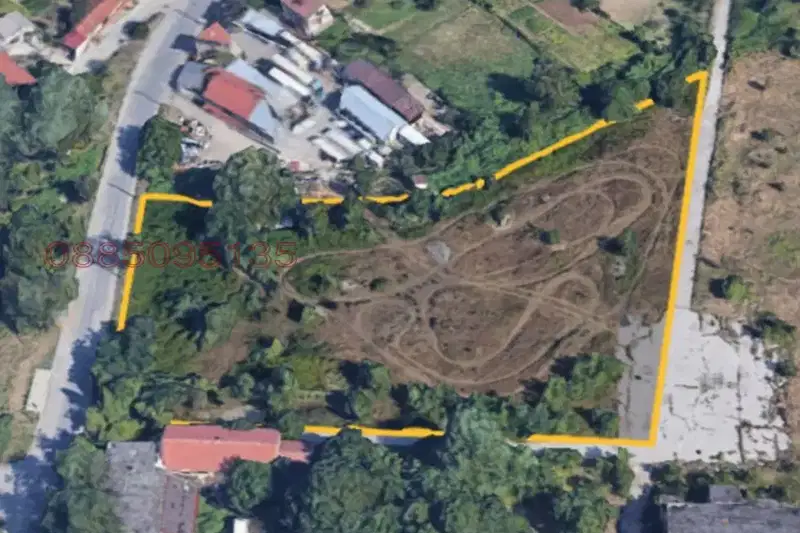 Plot in Krivina