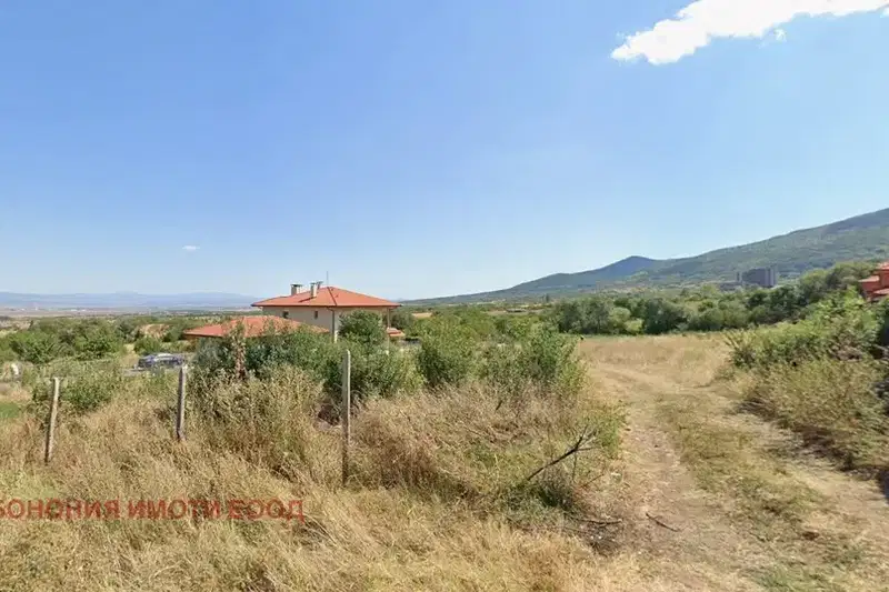 Парцел в с. Лозен