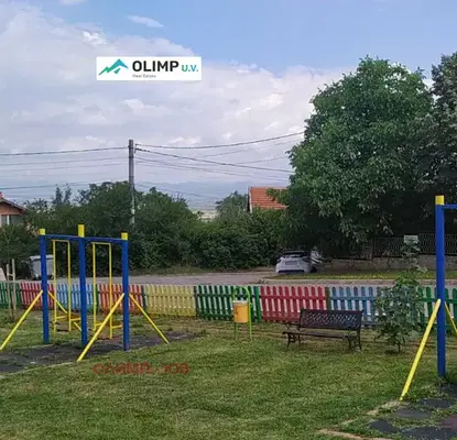 Photo 4 — Plot in Lozen