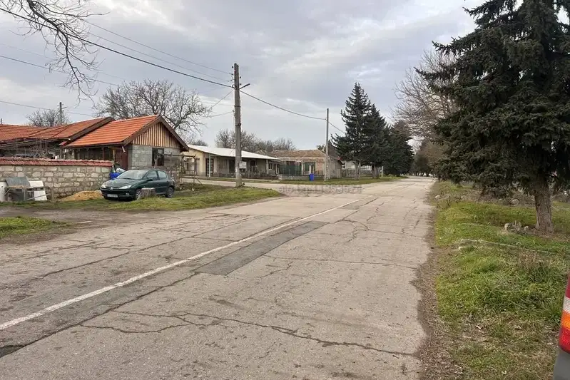 Plot in Varna, Mlada Gvardiya
