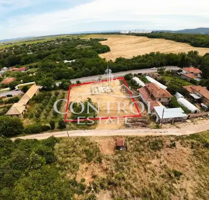 Снимка 2 — Парцел във Велико Търново, с. Поликраище