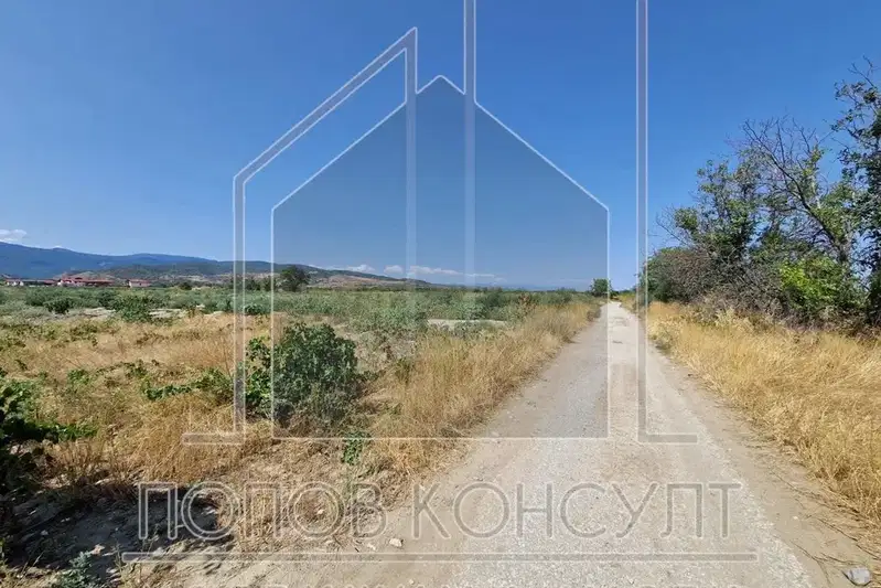 Plot in Plovdiv, Pyrvenec