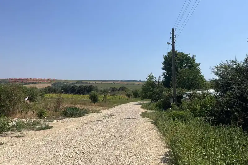 Парцел във Варна, с. Равна гора