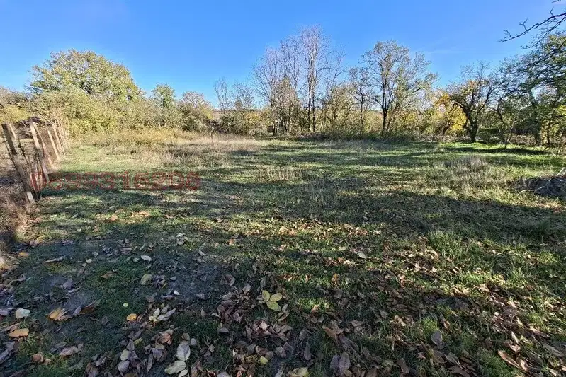 Парцел в Шумен, с. Велино