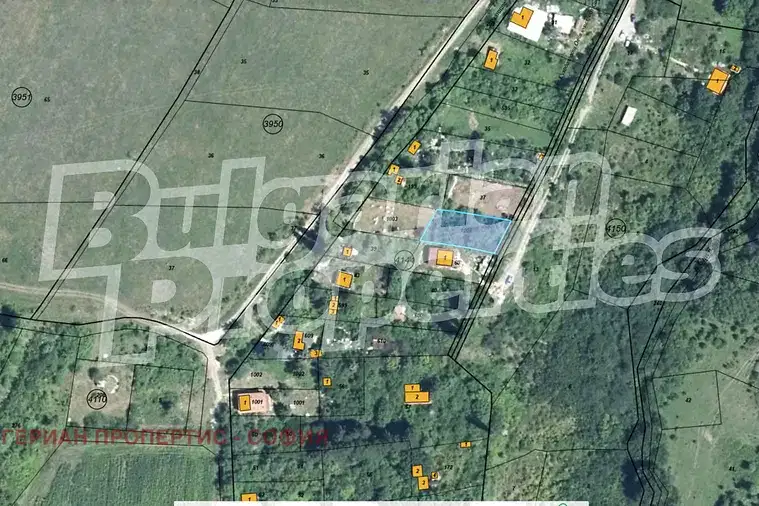 Plot in Sofia, Suhodol
