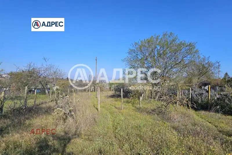 Парцел във Варна, м-т Боровец - север