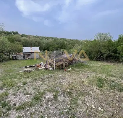 Снимка 2 — Парцел във Варна, м-т Боровец - юг