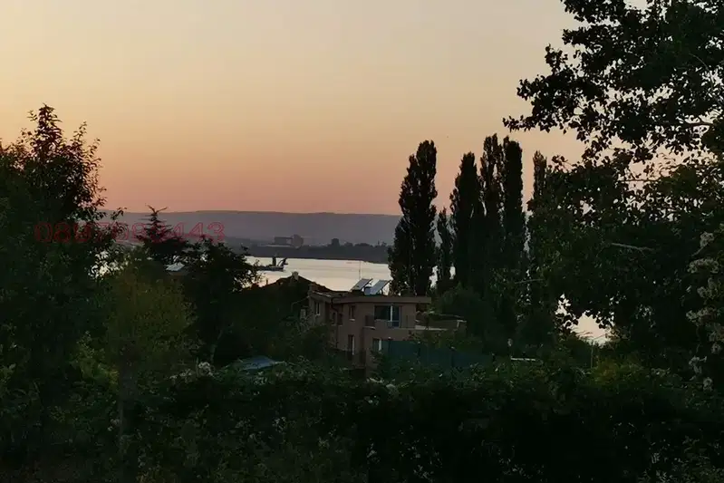 Plot in Varna, м-т Орехчето