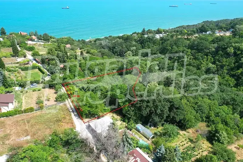 Plot in Varna, Priboi