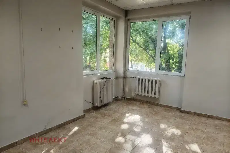 Бизнес имот в Перник, Христо Смирненски